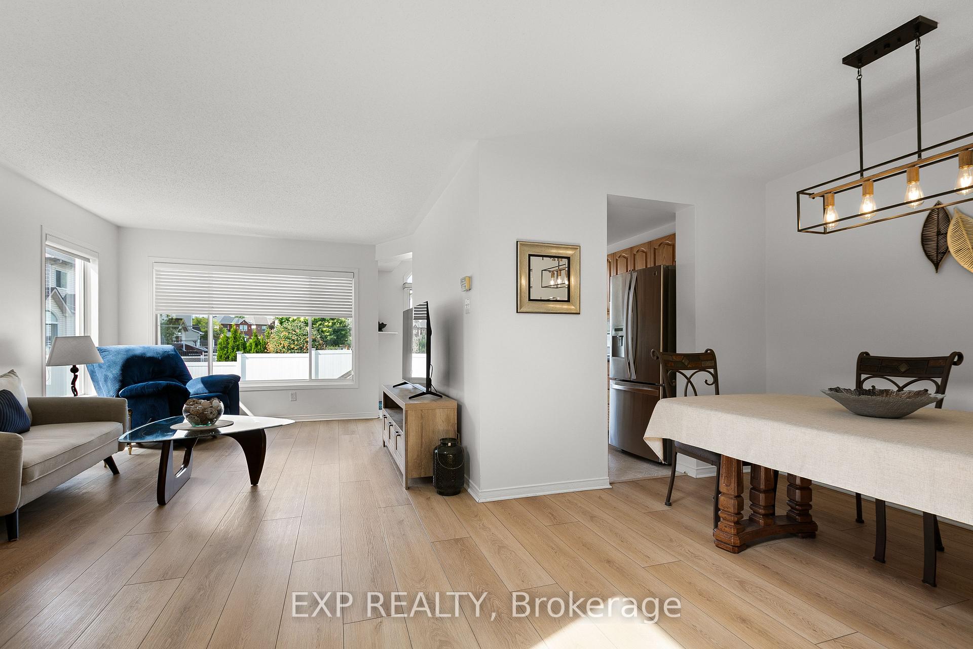 Photo 13 of 23 Southpointe Avenue, Ottawa, Barrhaven - Longfields — HOMEH