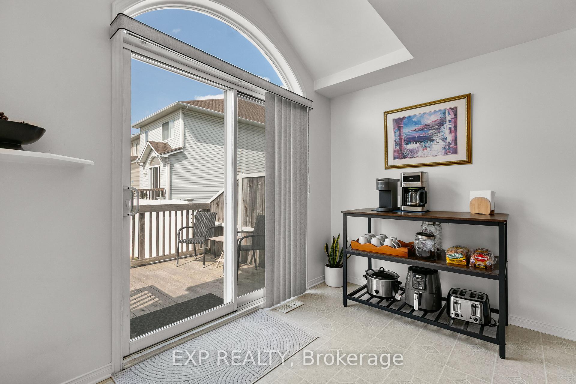 Photo 15 of 23 Southpointe Avenue, Ottawa, Barrhaven - Longfields — HOMEH