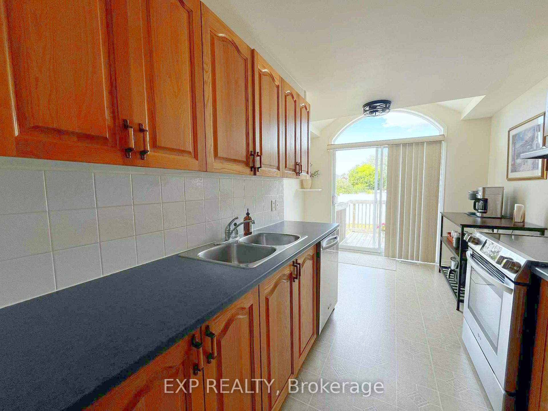 Photo 18 of 23 Southpointe Avenue, Ottawa, Barrhaven - Longfields — HOMEH