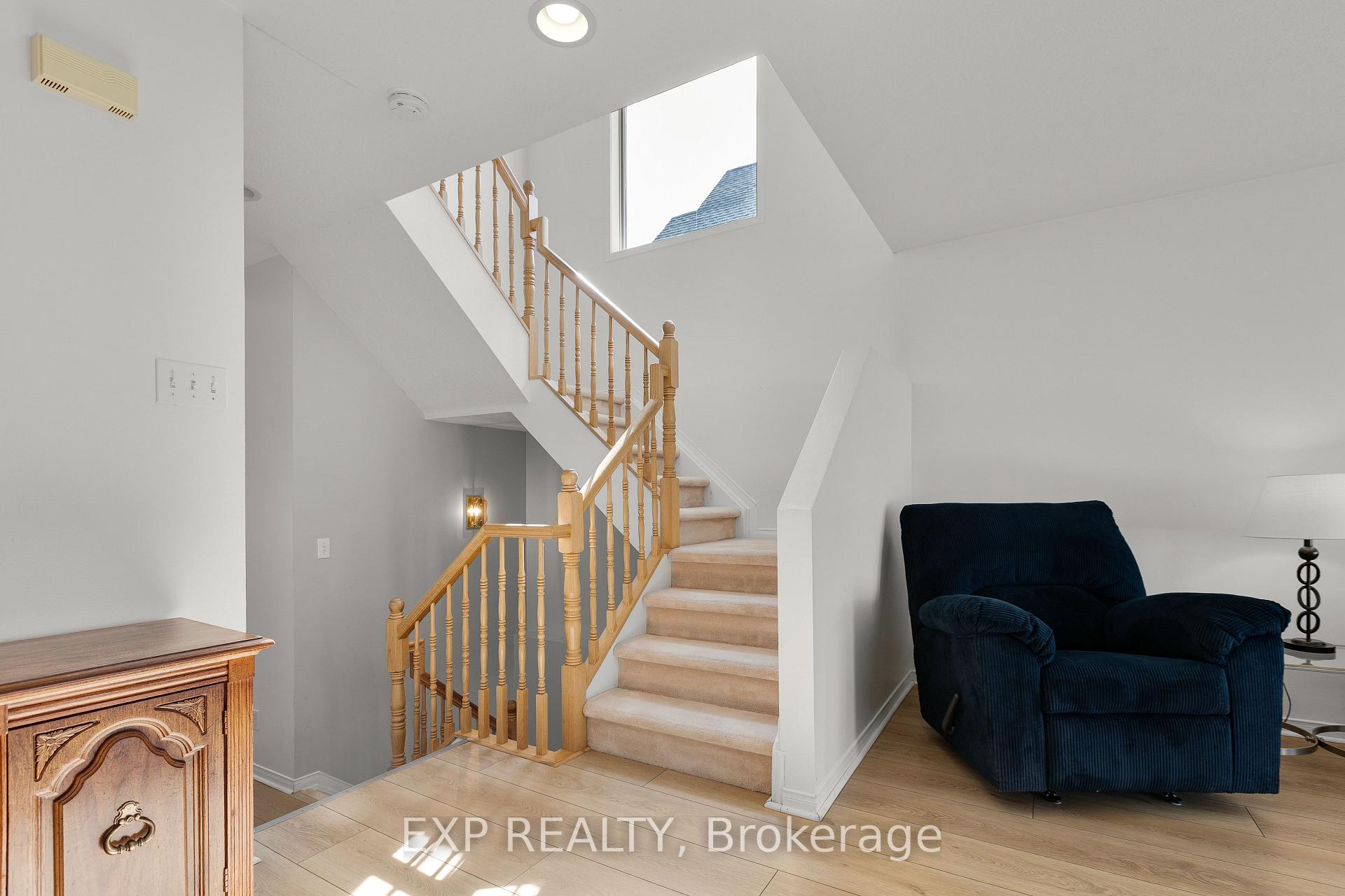 Photo 21 of 23 Southpointe Avenue, Ottawa, Barrhaven - Longfields — HOMEH