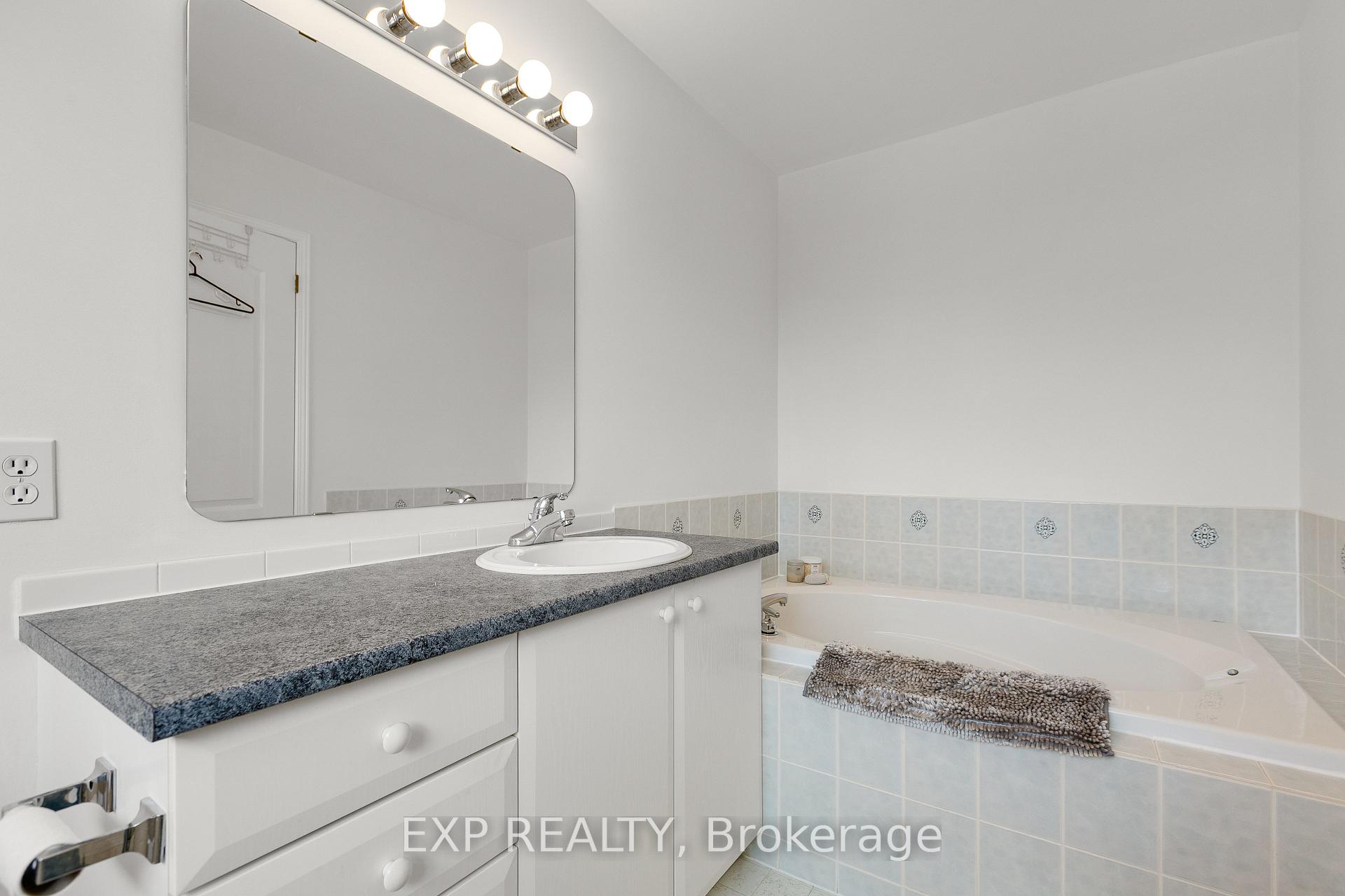 Photo 33 of 23 Southpointe Avenue, Ottawa, Barrhaven - Longfields — HOMEH