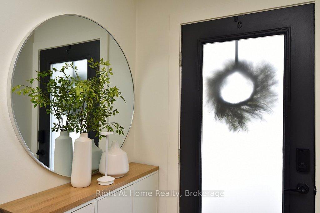 Photo 8 of 672 Montego Crescent, Burlington, Roseland — HOMEH