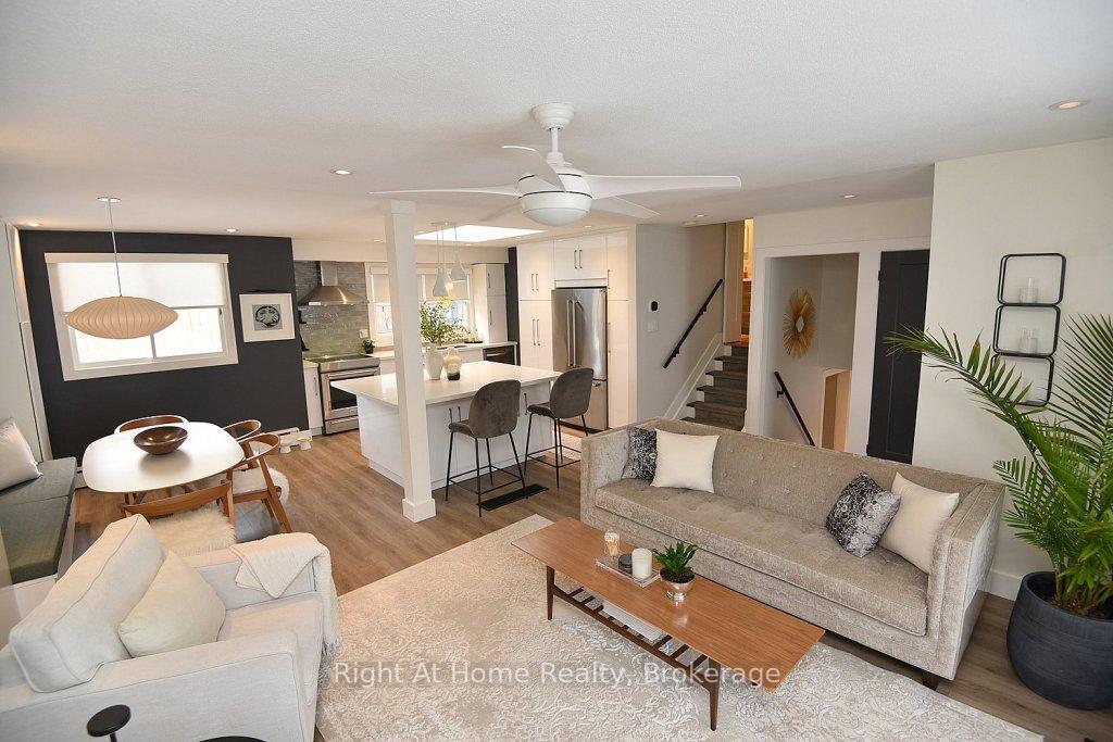 Photo 12 of 672 Montego Crescent, Burlington, Roseland — HOMEH