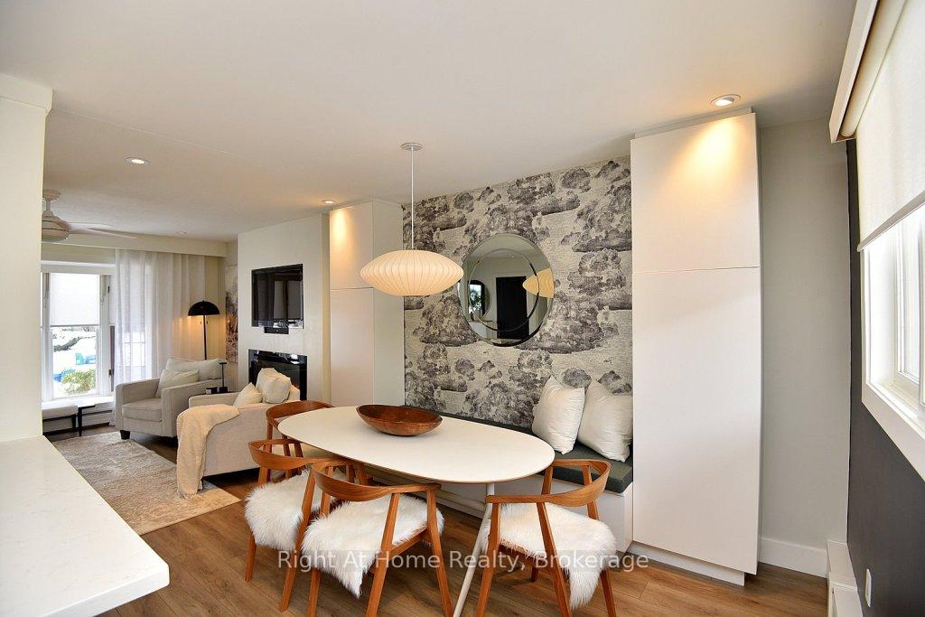 Photo 19 of 672 Montego Crescent, Burlington, Roseland — HOMEH