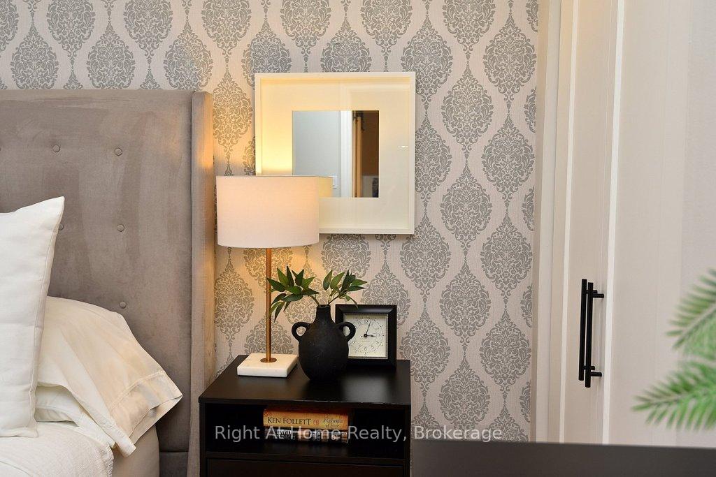 Photo 31 of 672 Montego Crescent, Burlington, Roseland — HOMEH