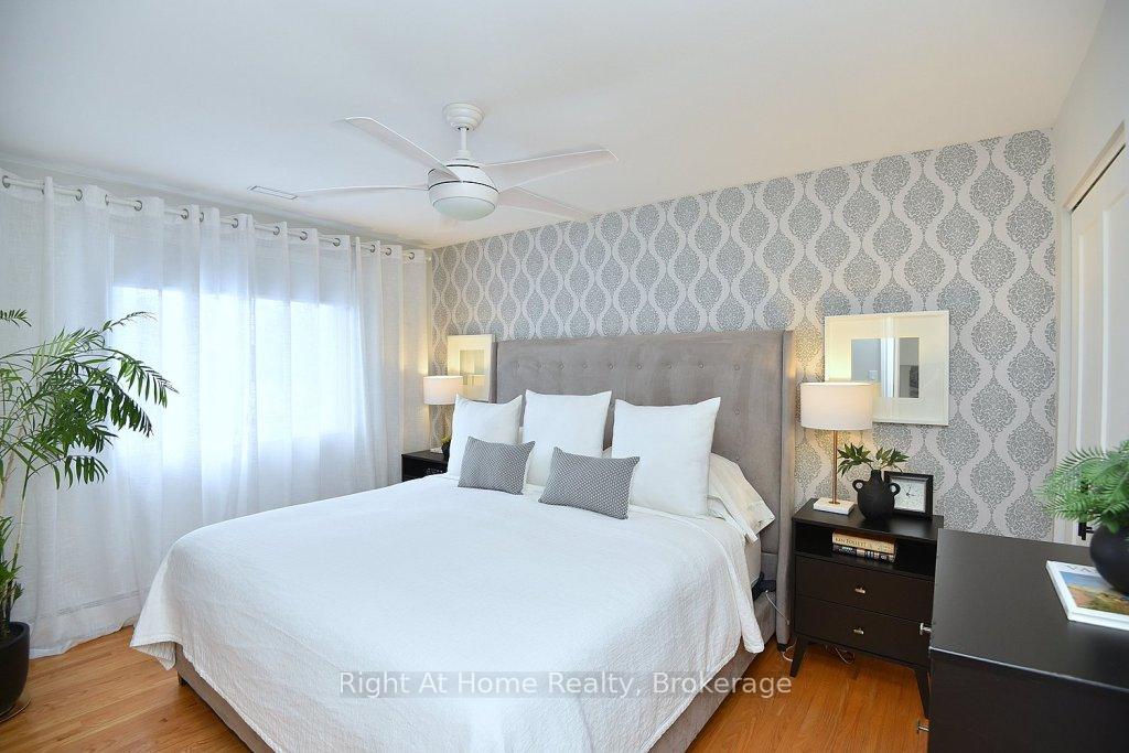 Photo 32 of 672 Montego Crescent, Burlington, Roseland — HOMEH