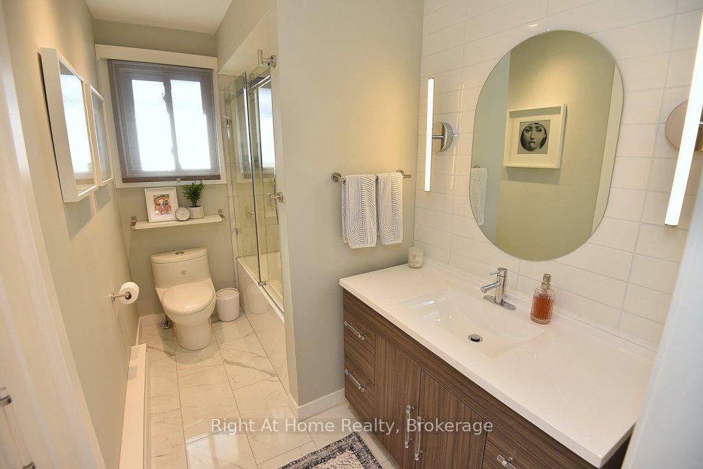 Photo 38 of 672 Montego Crescent, Burlington, Roseland — HOMEH
