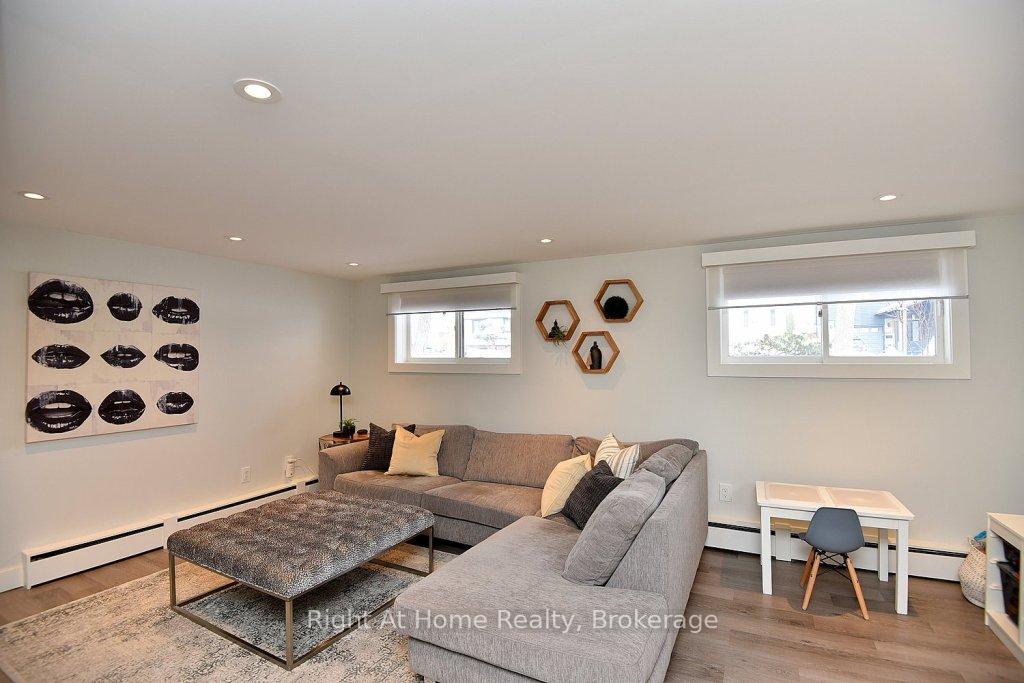 Photo 40 of 672 Montego Crescent, Burlington, Roseland — HOMEH
