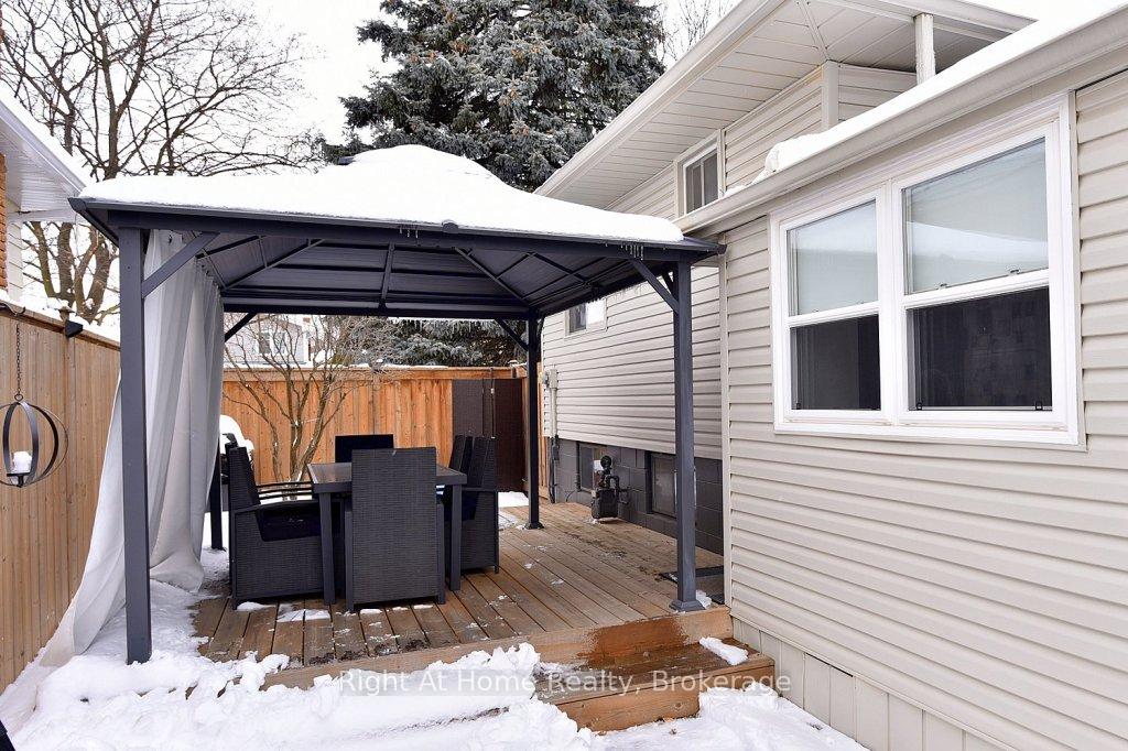 Photo 46 of 672 Montego Crescent, Burlington, Roseland — HOMEH