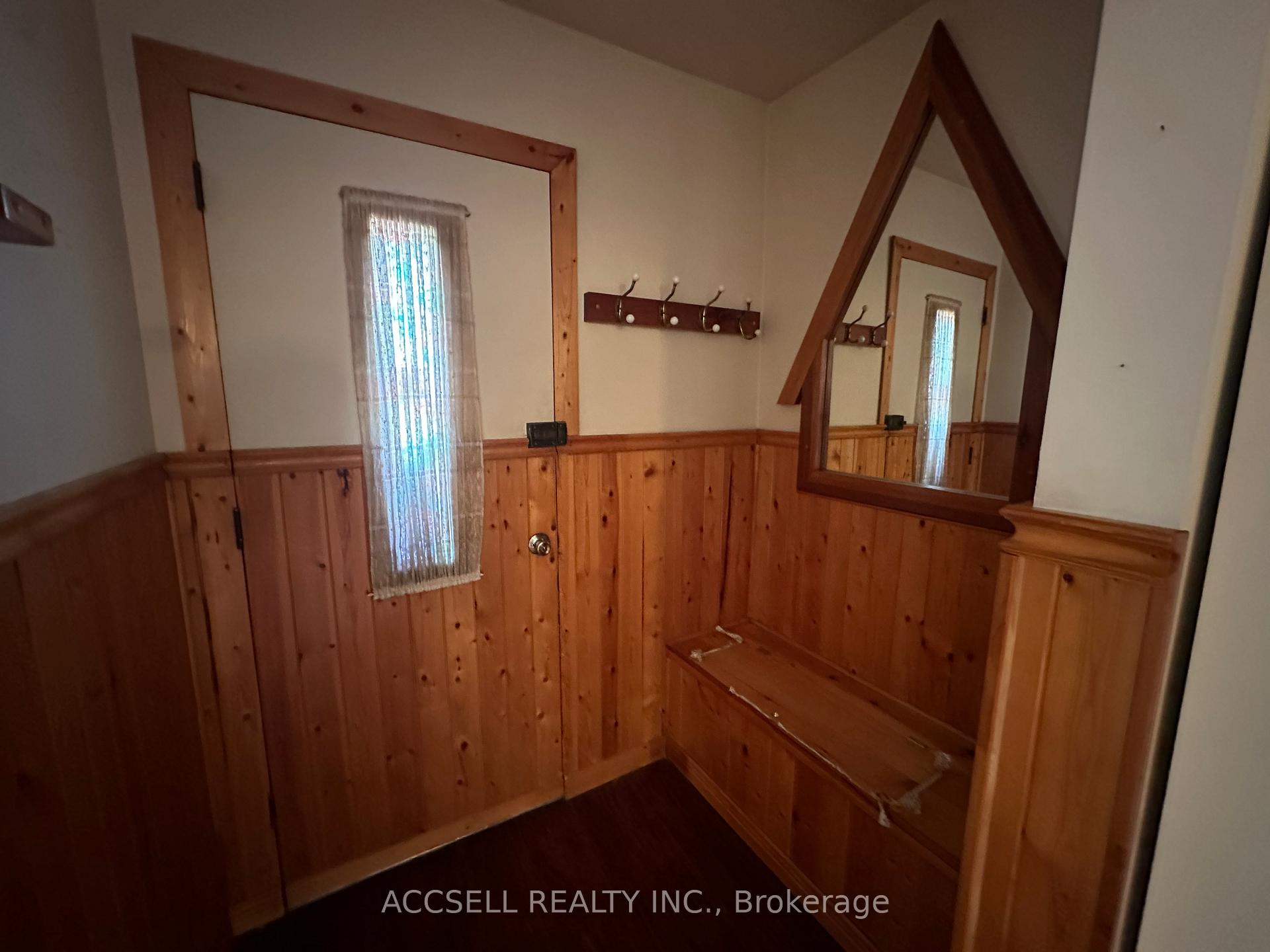 Photo 8 of 137 Earnscliffe Circle, Brampton, Southgate — HOMEH