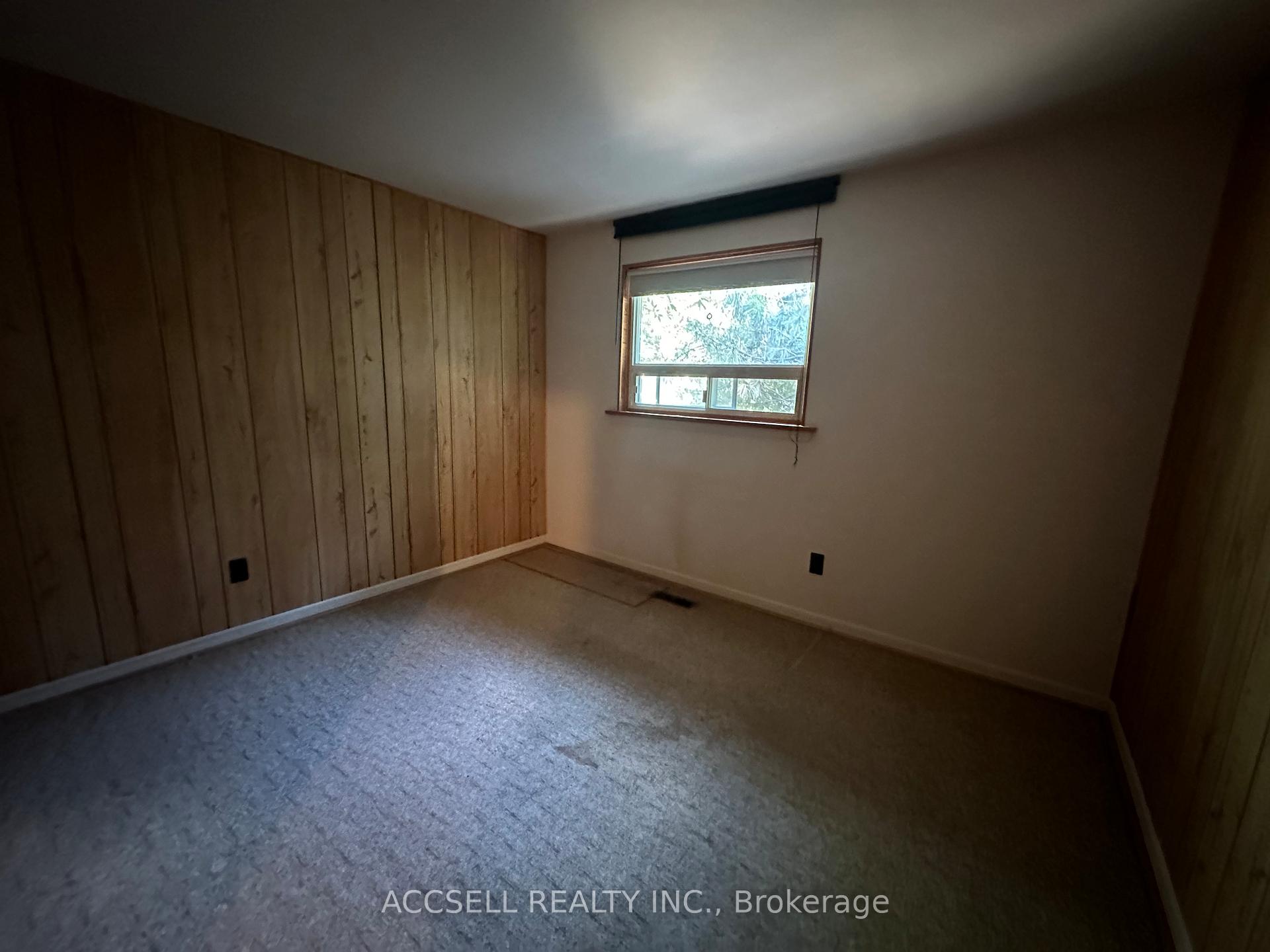 Photo 13 of 137 Earnscliffe Circle, Brampton, Southgate — HOMEH