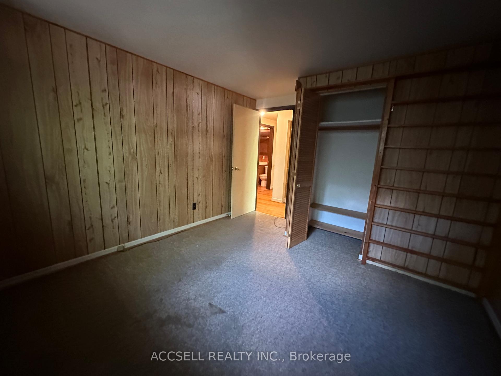 Photo 14 of 137 Earnscliffe Circle, Brampton, Southgate — HOMEH