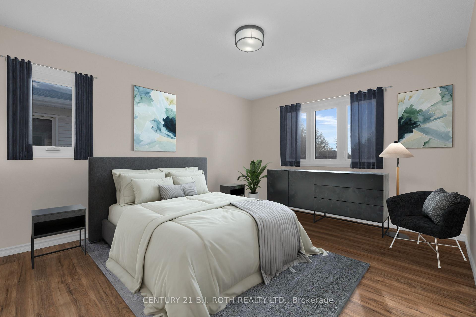 Photo 15 of 30 Engel Crescent, Barrie, Letitia Heights — HOMEH