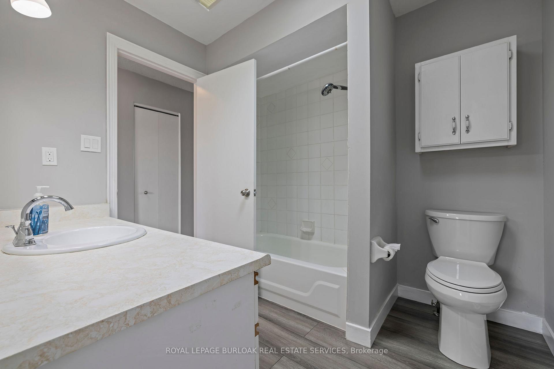 Photo 19 of 2483 Whittaker Drive, Burlington, Brant Hills — HOMEH