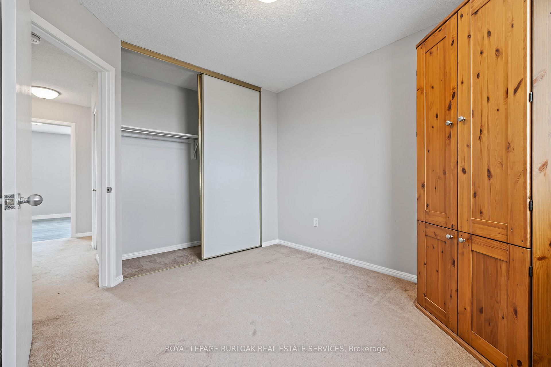 Photo 26 of 2483 Whittaker Drive, Burlington, Brant Hills — HOMEH