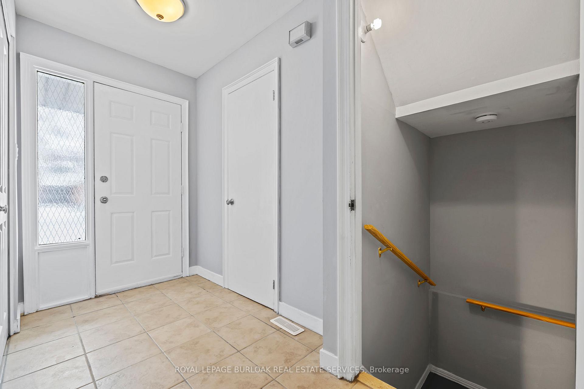 Photo 27 of 2483 Whittaker Drive, Burlington, Brant Hills — HOMEH
