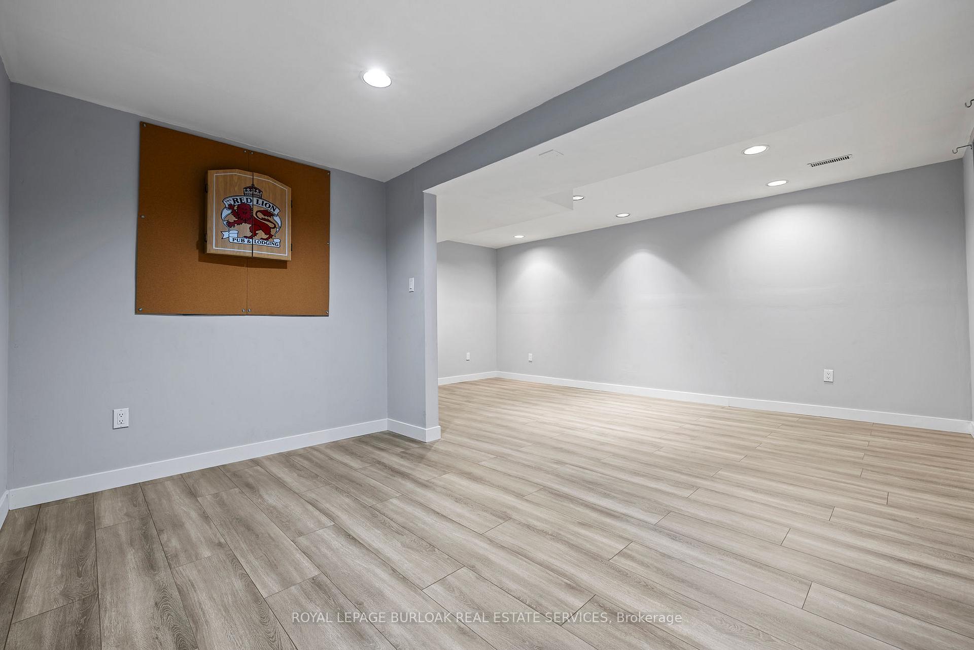 Photo 31 of 2483 Whittaker Drive, Burlington, Brant Hills — HOMEH
