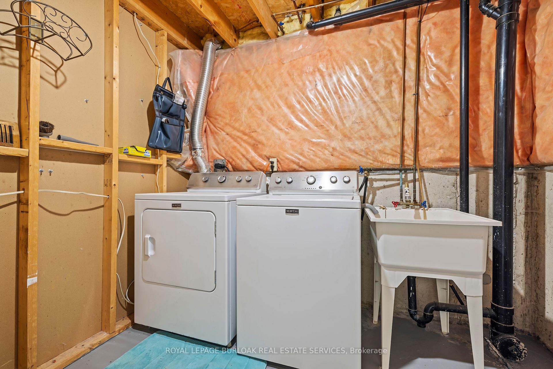 Photo 32 of 2483 Whittaker Drive, Burlington, Brant Hills — HOMEH