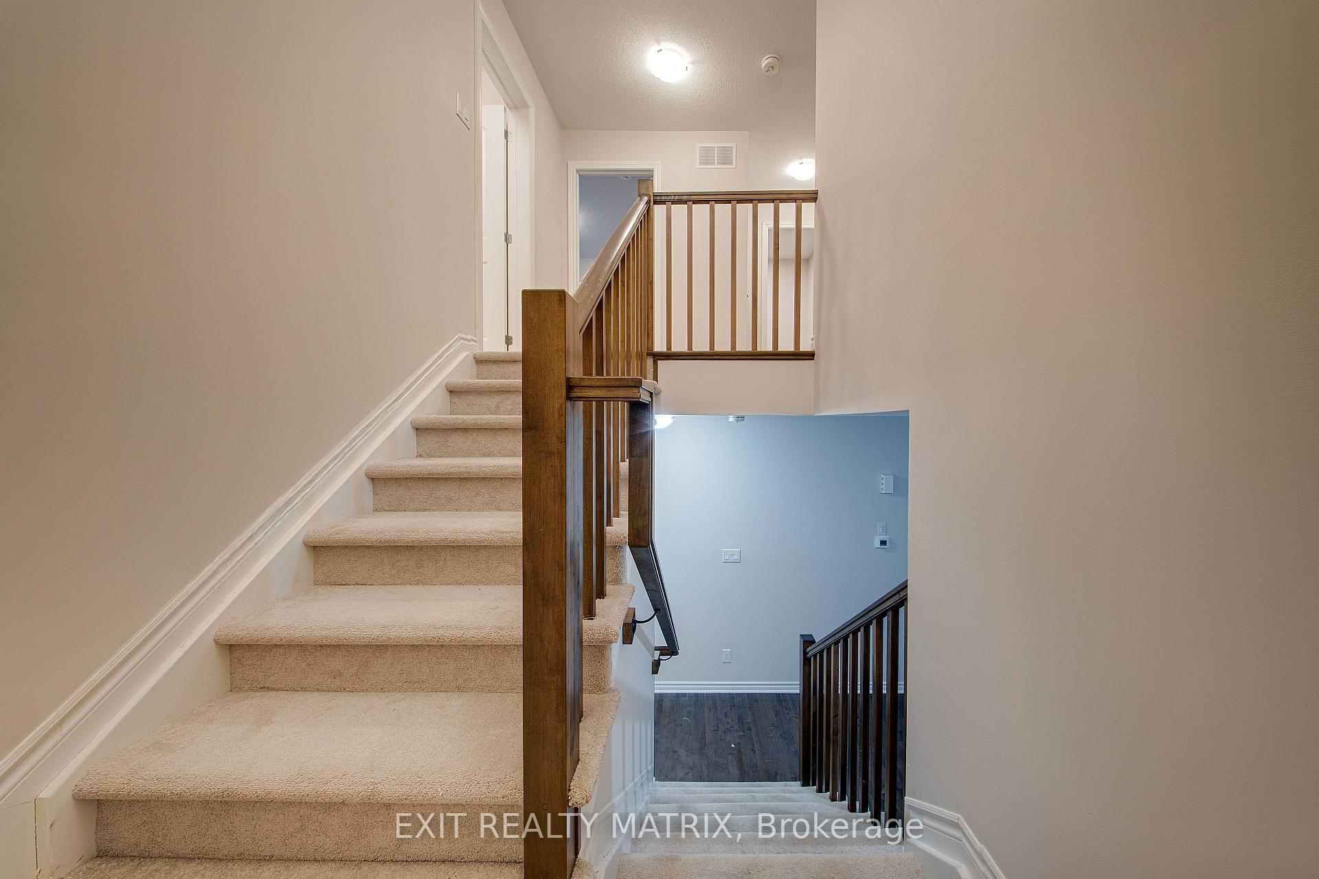 Photo 6 of 647 Chillerton Drive, Ottawa, Barrhaven - Half Moon Bay — HOMEH
