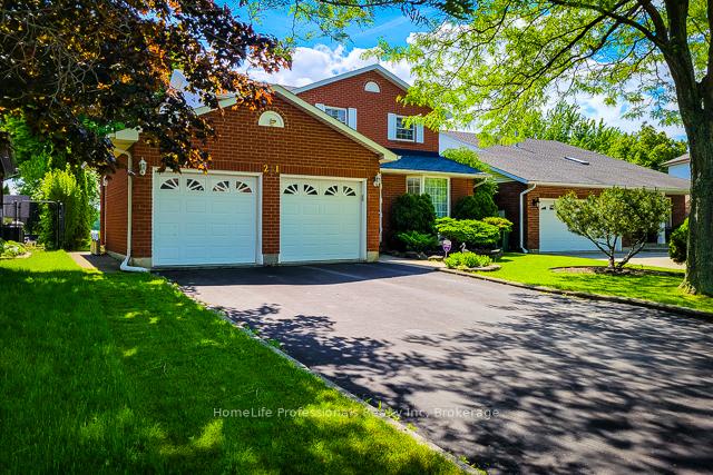 Photo 2 of 251 Alderlea Avenue, Hamilton, Rural Glanbrook — HOMEH