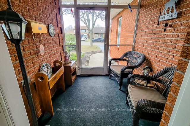 Photo 5 of 251 Alderlea Avenue, Hamilton, Rural Glanbrook — HOMEH
