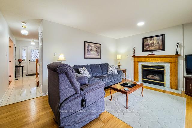 Photo 12 of 251 Alderlea Avenue, Hamilton, Rural Glanbrook — HOMEH