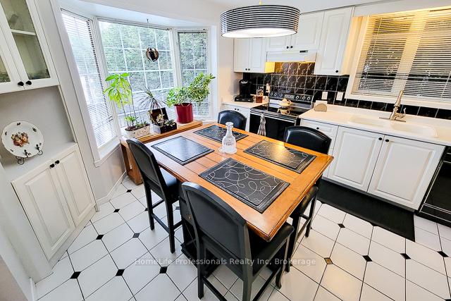 Photo 16 of 251 Alderlea Avenue, Hamilton, Rural Glanbrook — HOMEH