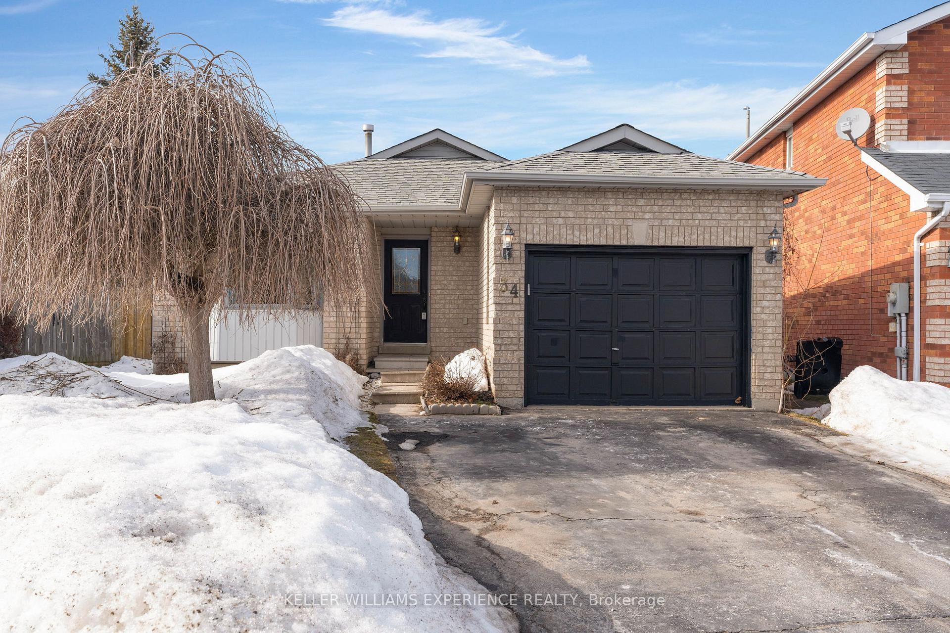 Photo 1 of 34 Assiniboine Drive, Barrie, Holly — HOMEH