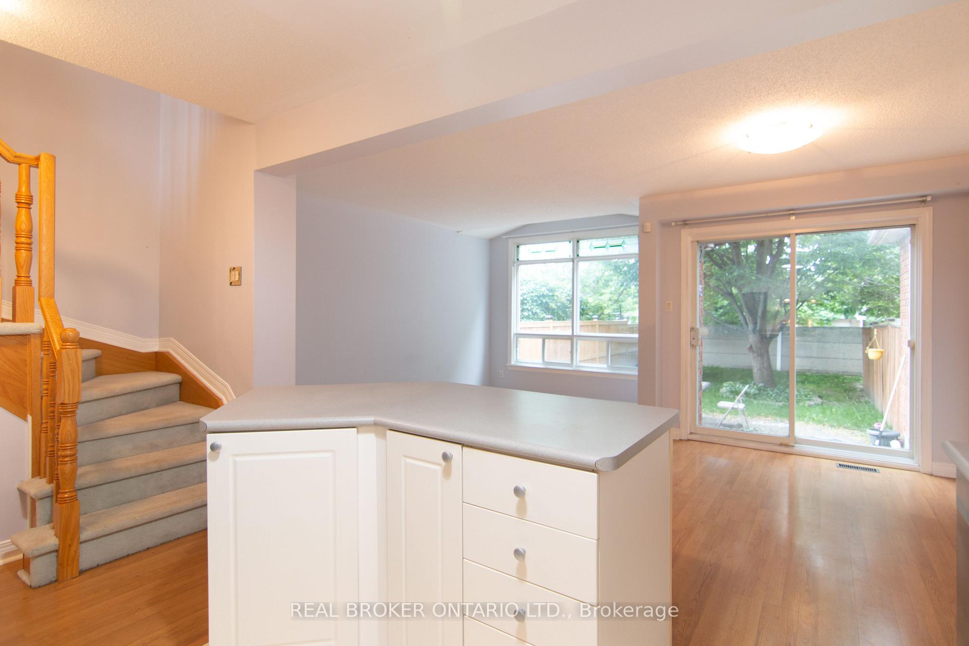 Photo 4 of 57 Locheland Crescent, Ottawa, Barrhaven East — HOMEH