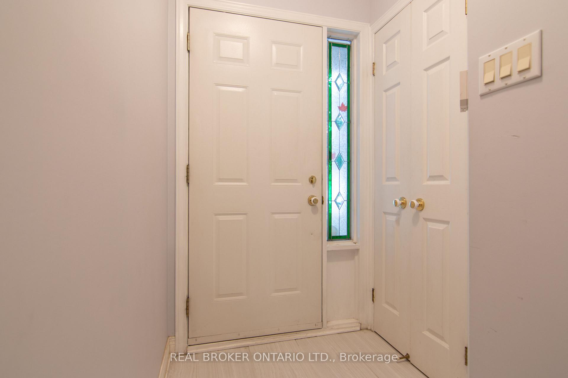 Photo 10 of 57 Locheland Crescent, Ottawa, Barrhaven East — HOMEH