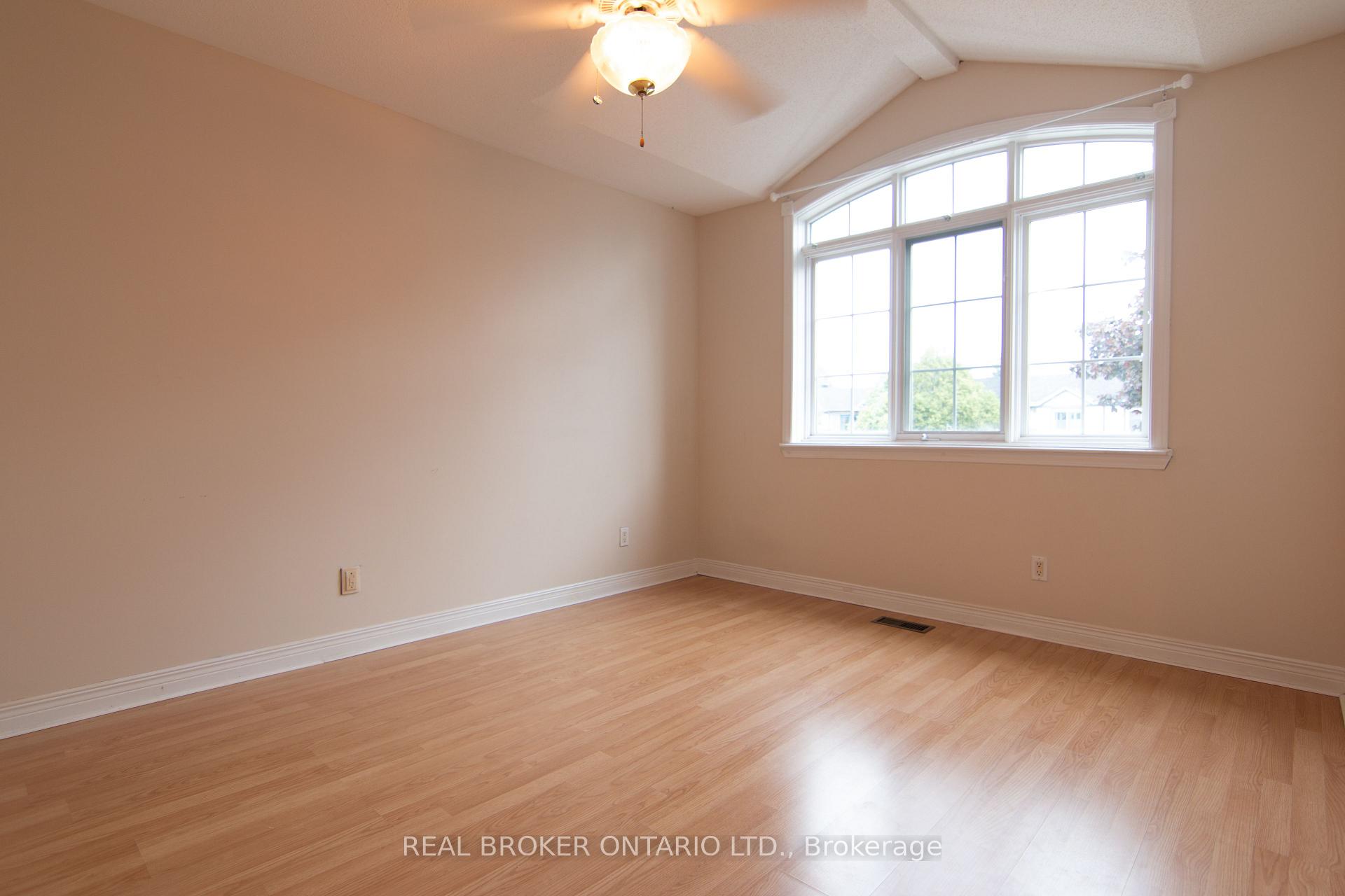 Photo 19 of 57 Locheland Crescent, Ottawa, Barrhaven East — HOMEH