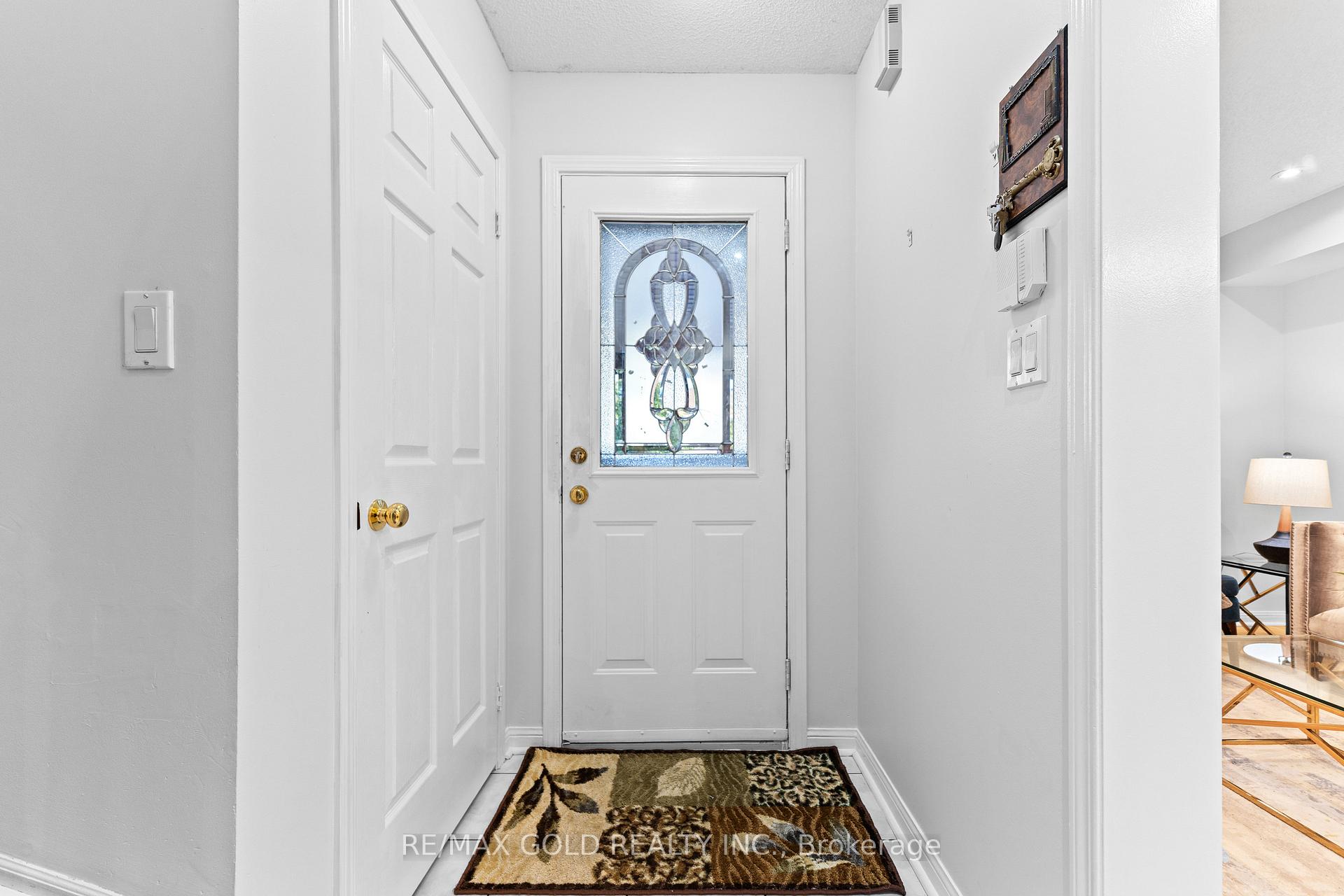 Photo 6 of 83 Mount Ranier Crescent, Brampton, Sandringham-Wellington — HOMEH