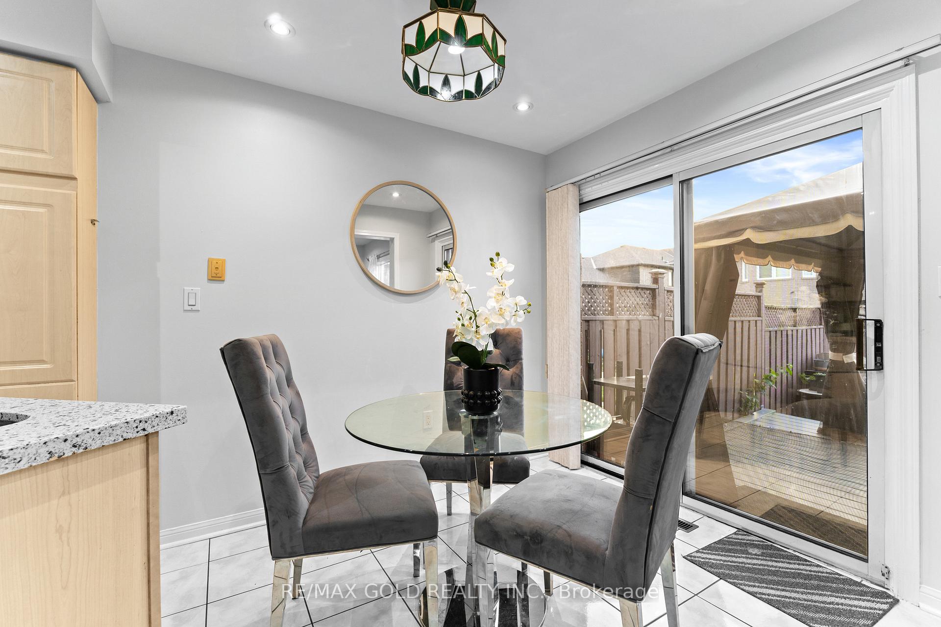 Photo 19 of 83 Mount Ranier Crescent, Brampton, Sandringham-Wellington — HOMEH