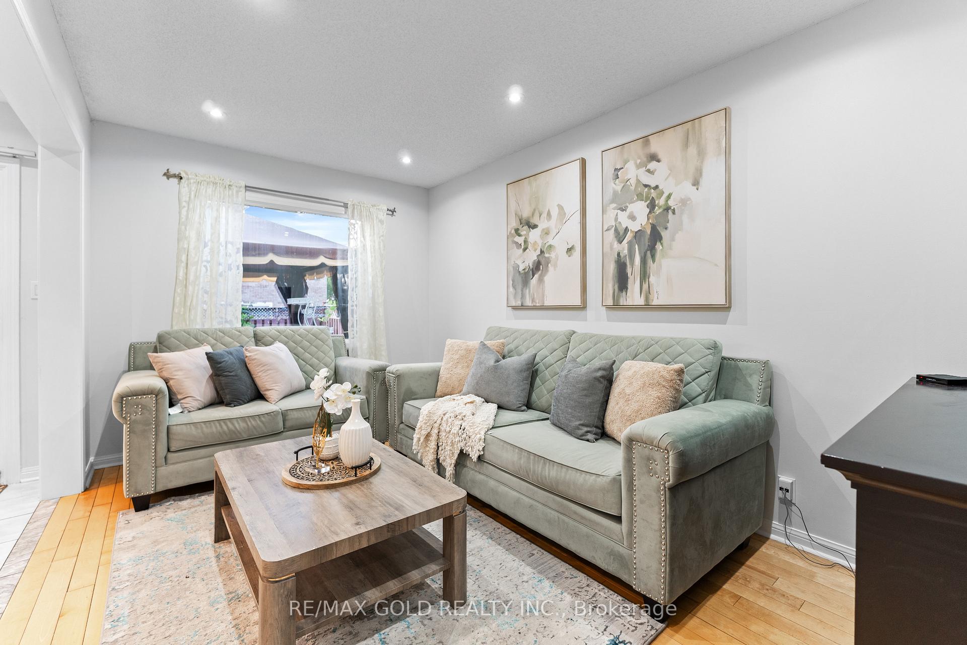 Photo 21 of 83 Mount Ranier Crescent, Brampton, Sandringham-Wellington — HOMEH