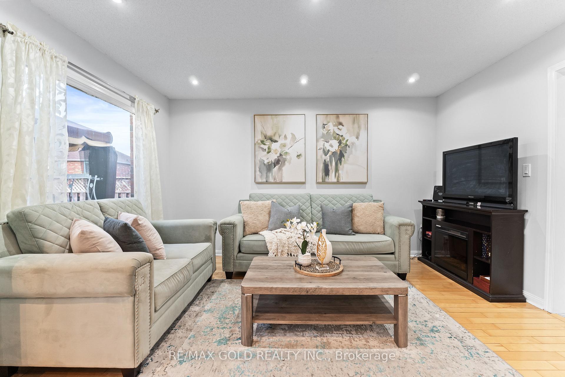 Photo 22 of 83 Mount Ranier Crescent, Brampton, Sandringham-Wellington — HOMEH