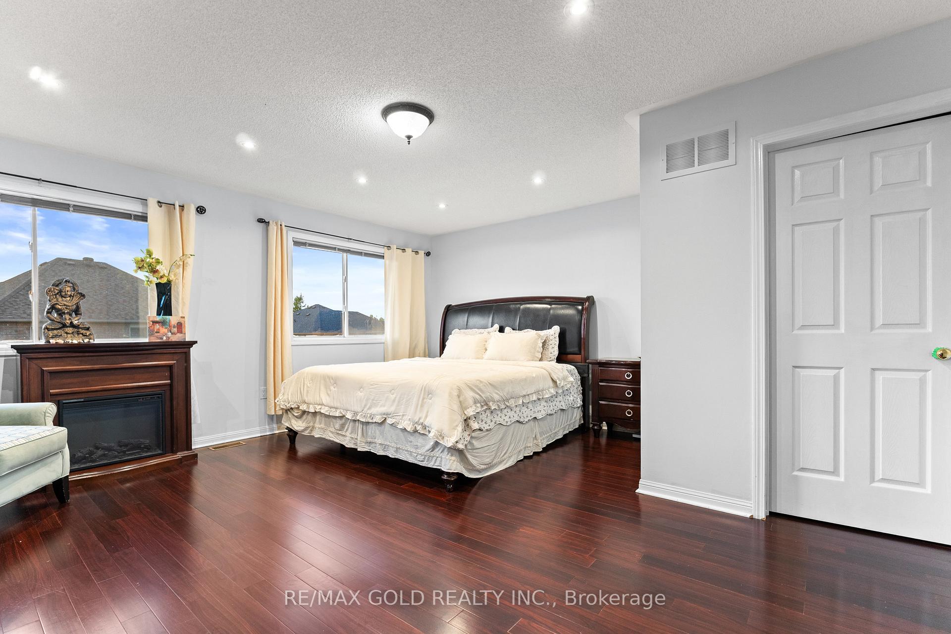 Photo 27 of 83 Mount Ranier Crescent, Brampton, Sandringham-Wellington — HOMEH