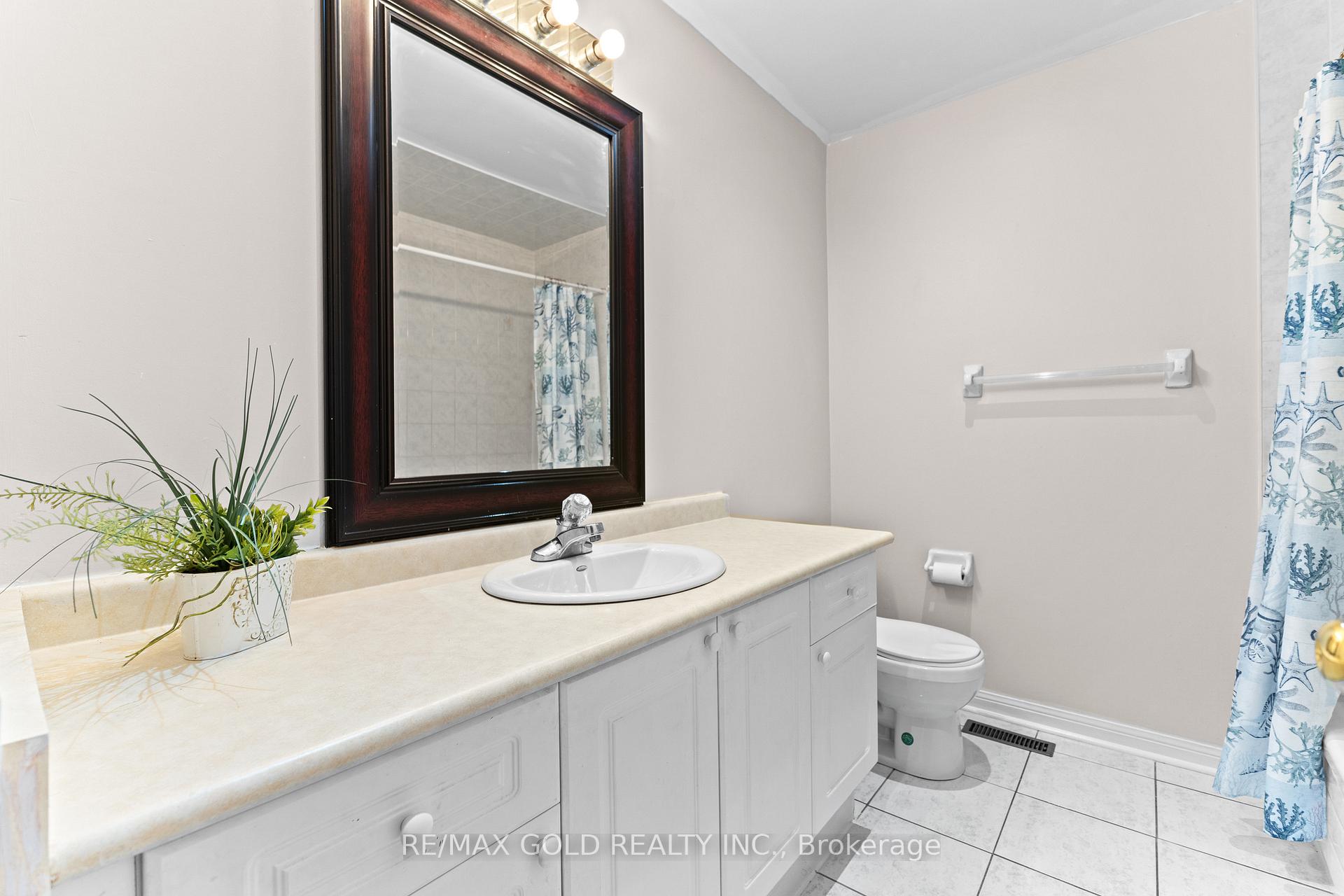 Photo 33 of 83 Mount Ranier Crescent, Brampton, Sandringham-Wellington — HOMEH