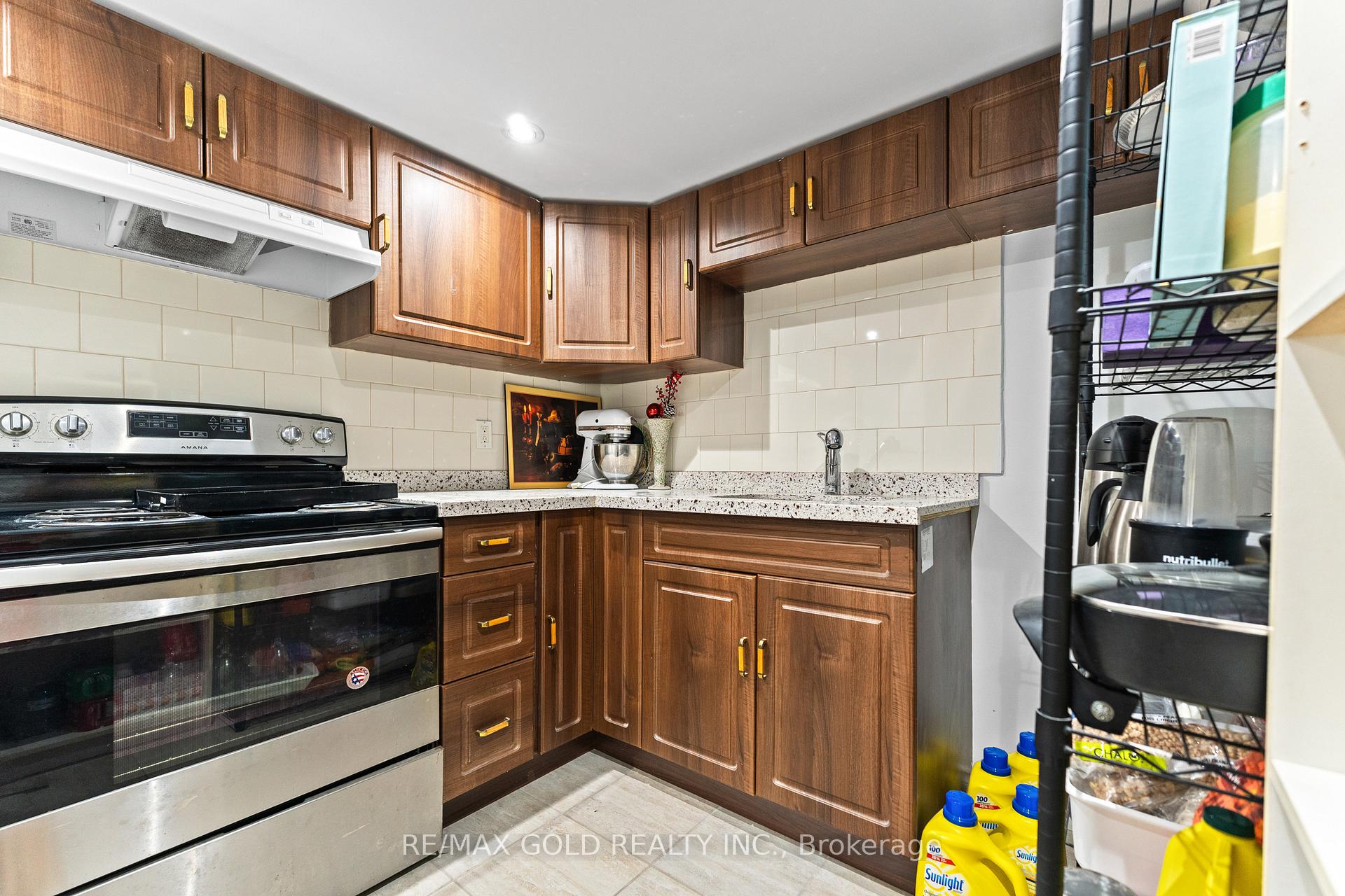 Photo 37 of 83 Mount Ranier Crescent, Brampton, Sandringham-Wellington — HOMEH