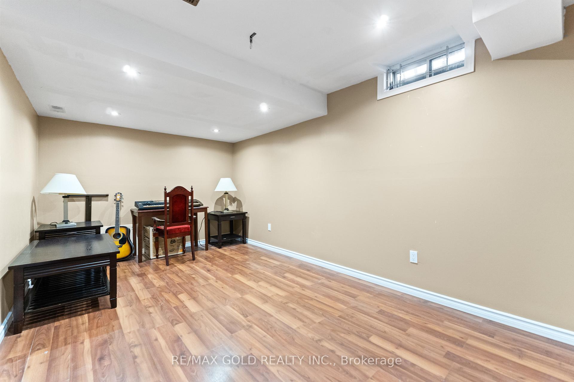 Photo 38 of 83 Mount Ranier Crescent, Brampton, Sandringham-Wellington — HOMEH