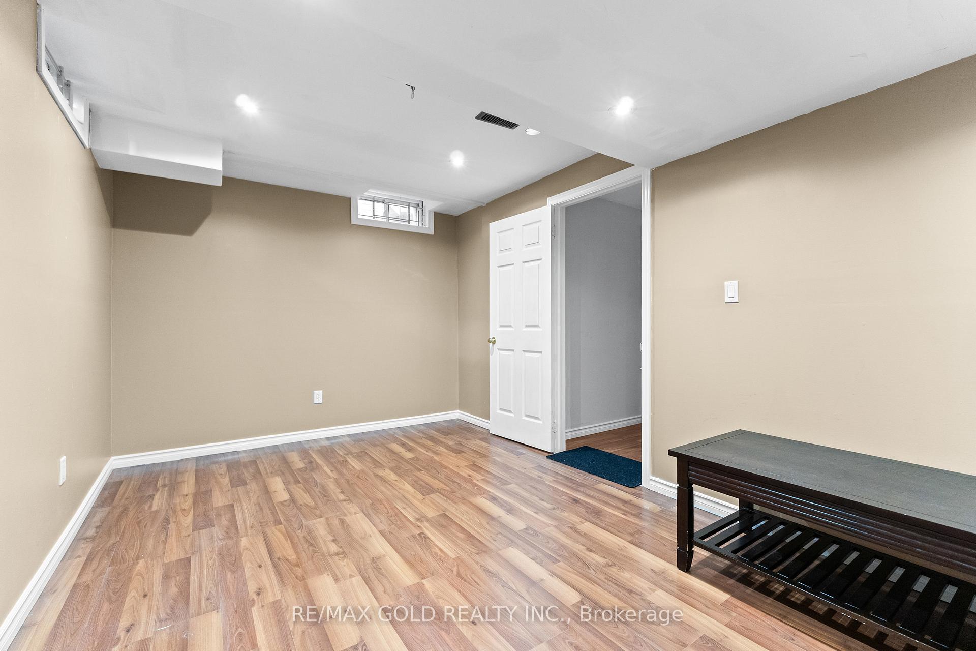 Photo 39 of 83 Mount Ranier Crescent, Brampton, Sandringham-Wellington — HOMEH