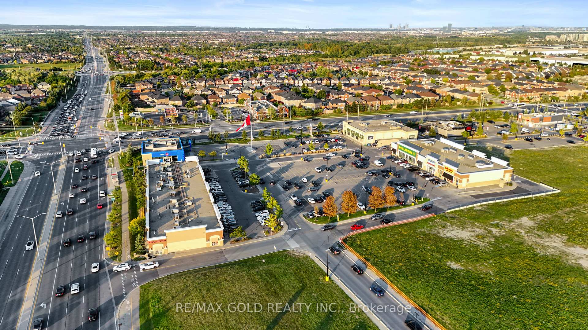 Photo 49 of 83 Mount Ranier Crescent, Brampton, Sandringham-Wellington — HOMEH