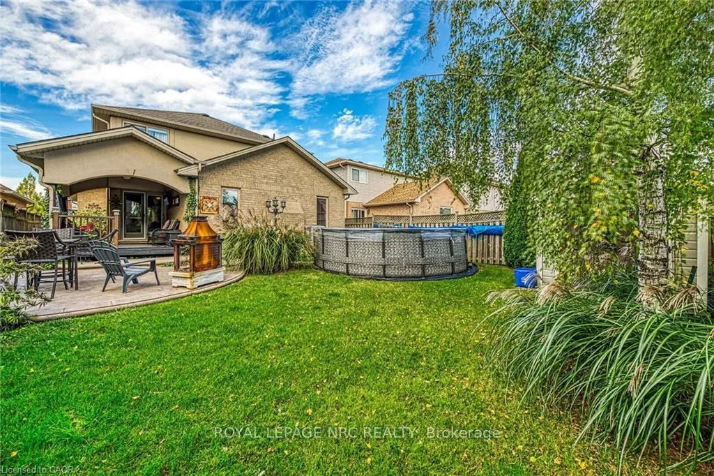 Photo 30 of 133 Eringate Drive, Hamilton, Stoney Creek — HOMEH