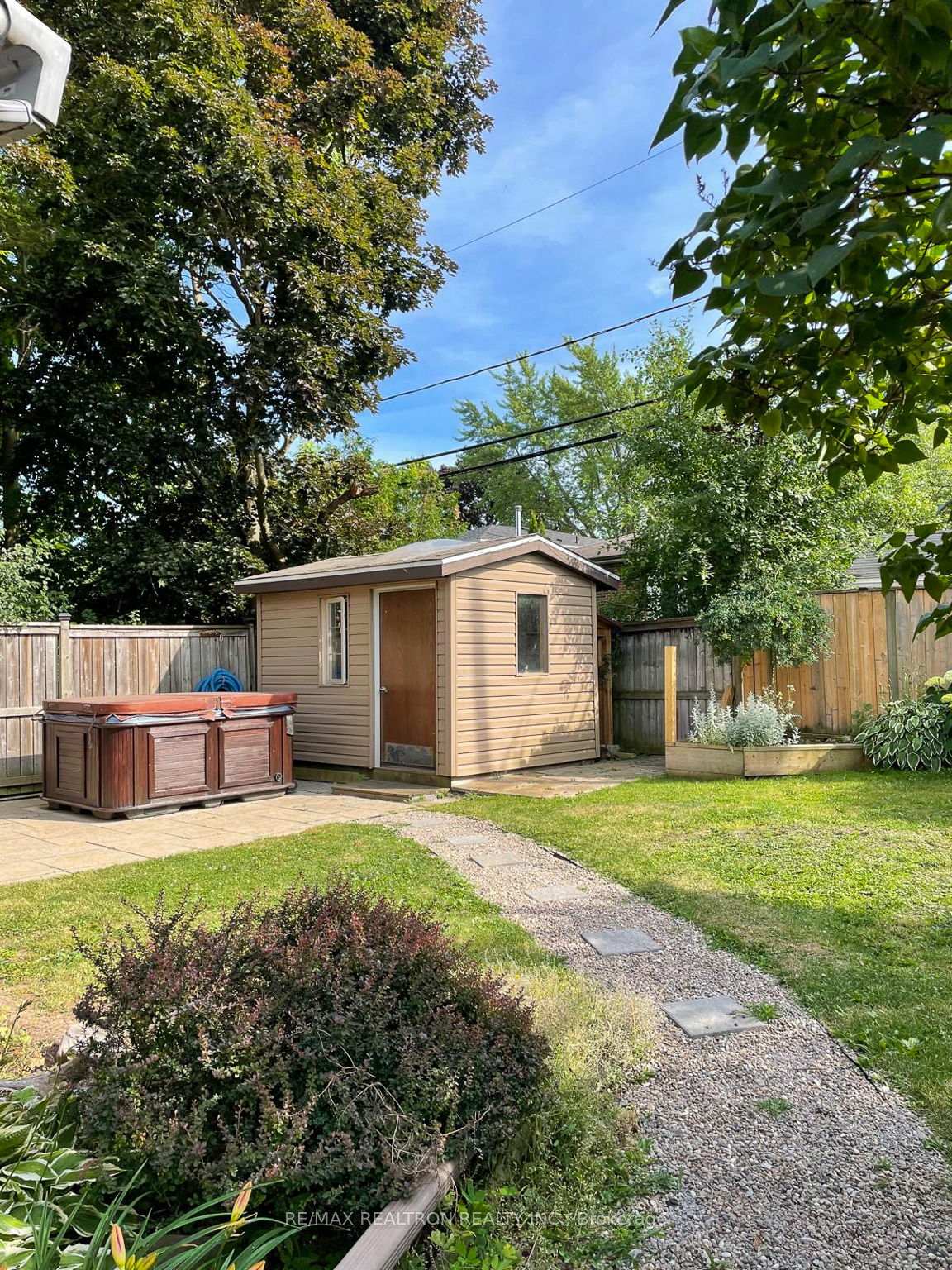Photo 40 of 63 Dreyer Drive E, Ajax, South East — HOMEH