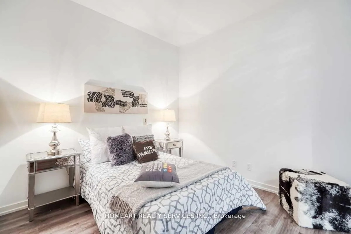 Photo 8 of Unit 308, 188 Cumberland Street, Toronto, The Annex — HOMEH