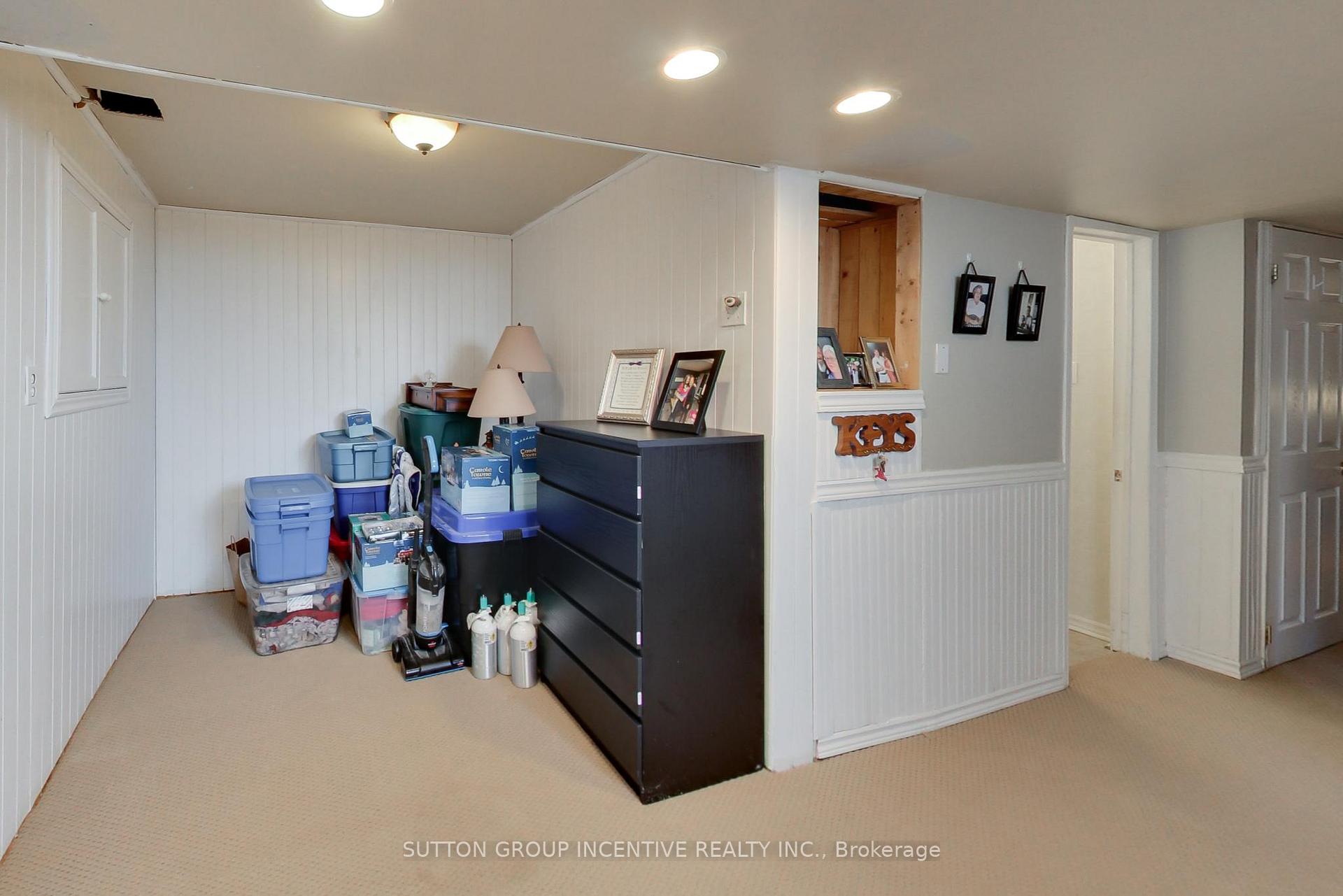 Photo 25 of 32 Gore Drive, Barrie, Ardagh — HOMEH