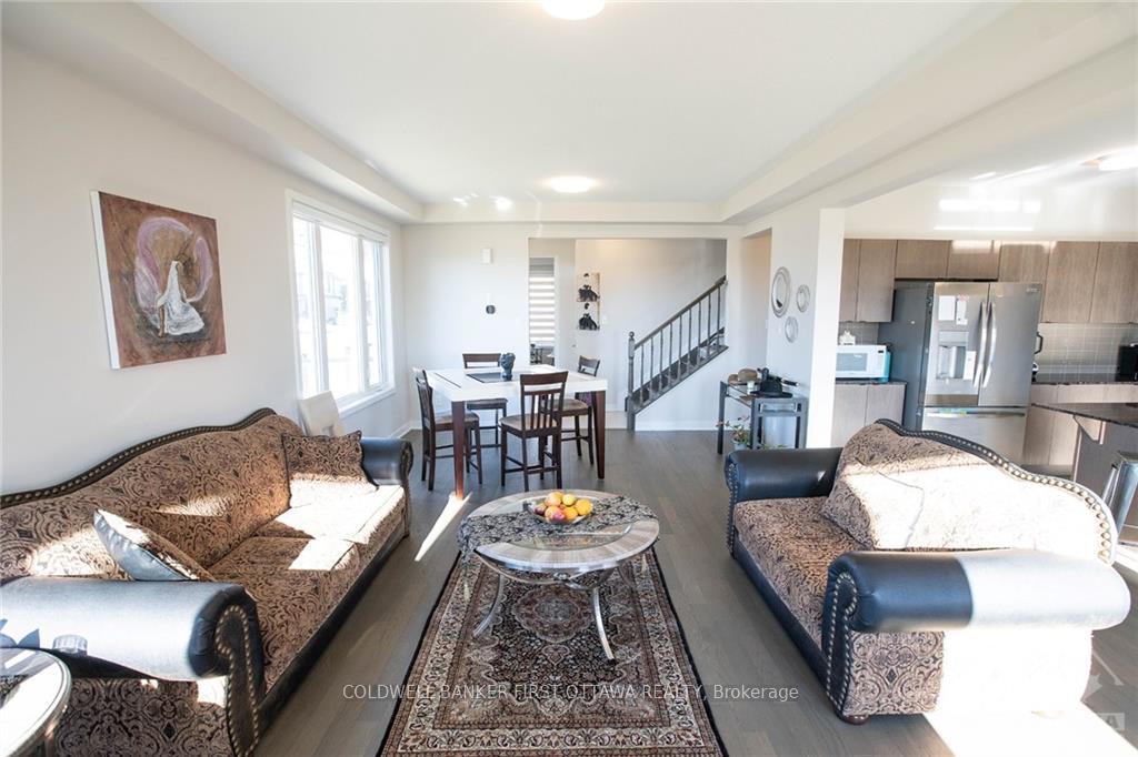 Photo 5 of 659 Fenwick Way, Ottawa, Barrhaven - Stonebridge — HOMEH