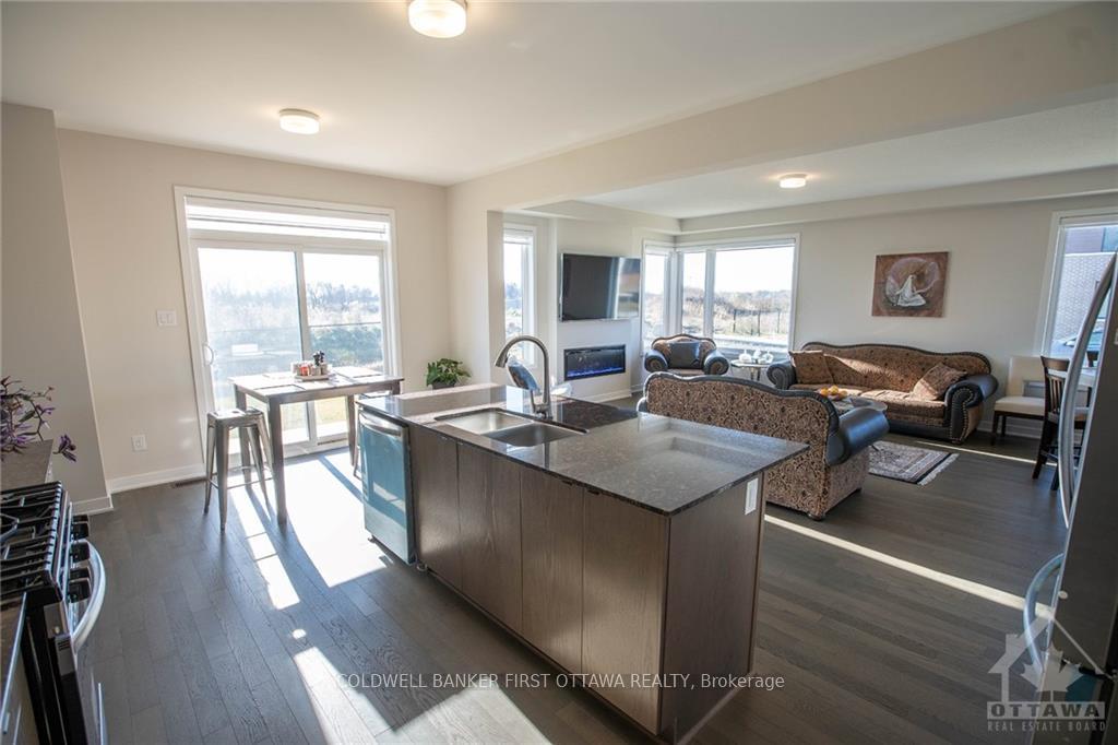 Photo 8 of 659 Fenwick Way, Ottawa, Barrhaven - Stonebridge — HOMEH