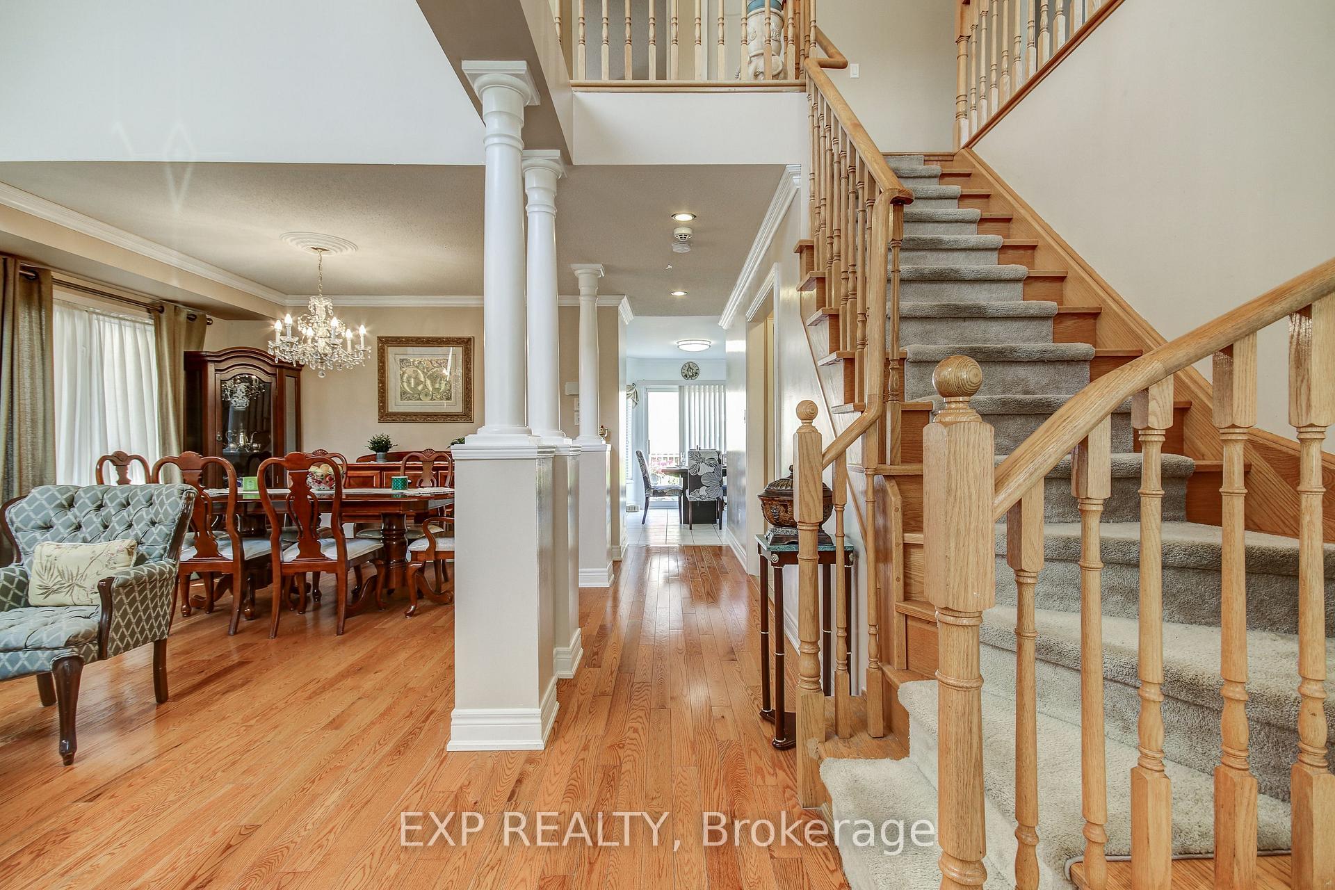 Photo 5 of 45 Marbleseed Crescent, Brampton, Sandringham-Wellington — HOMEH