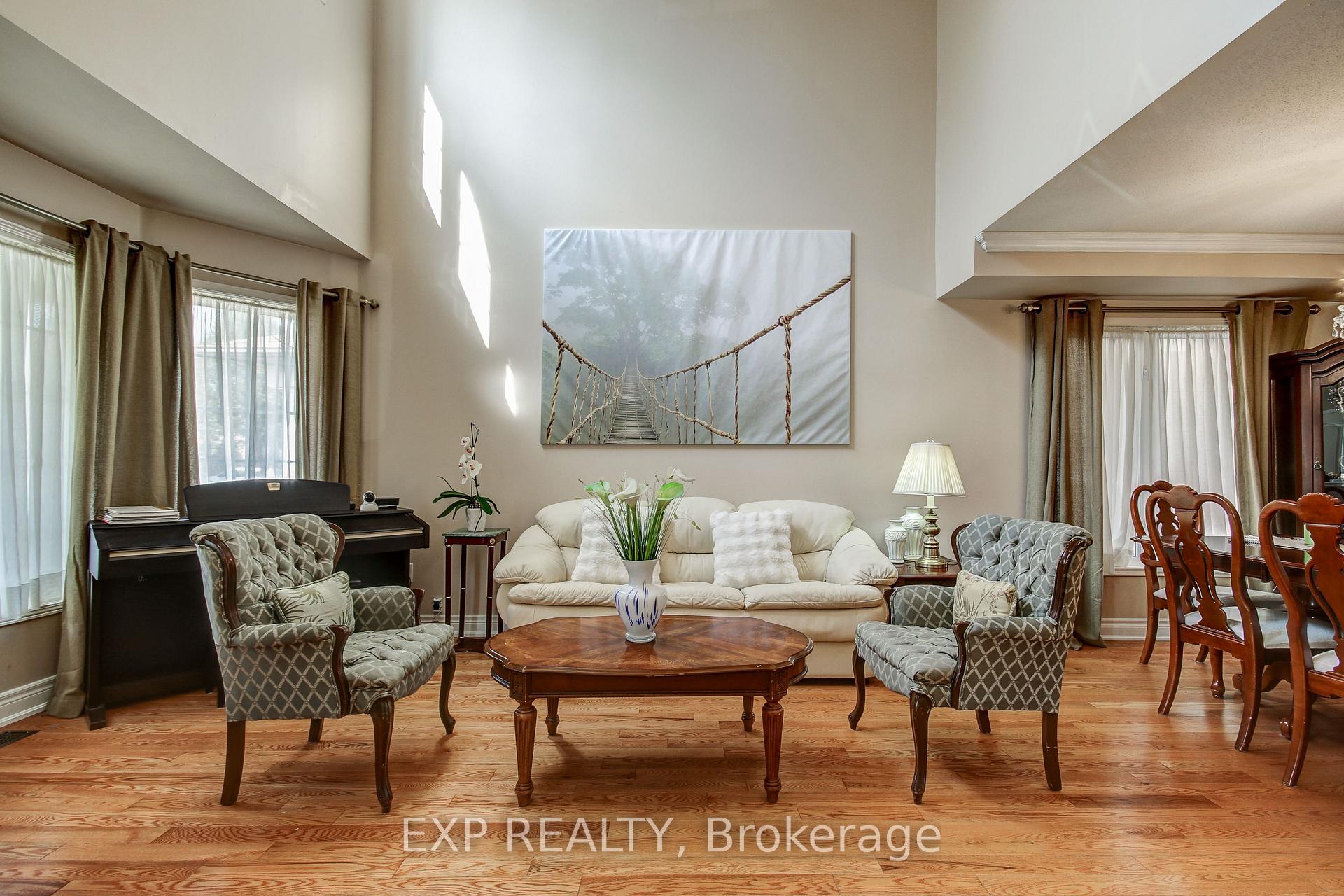 Photo 11 of 45 Marbleseed Crescent, Brampton, Sandringham-Wellington — HOMEH