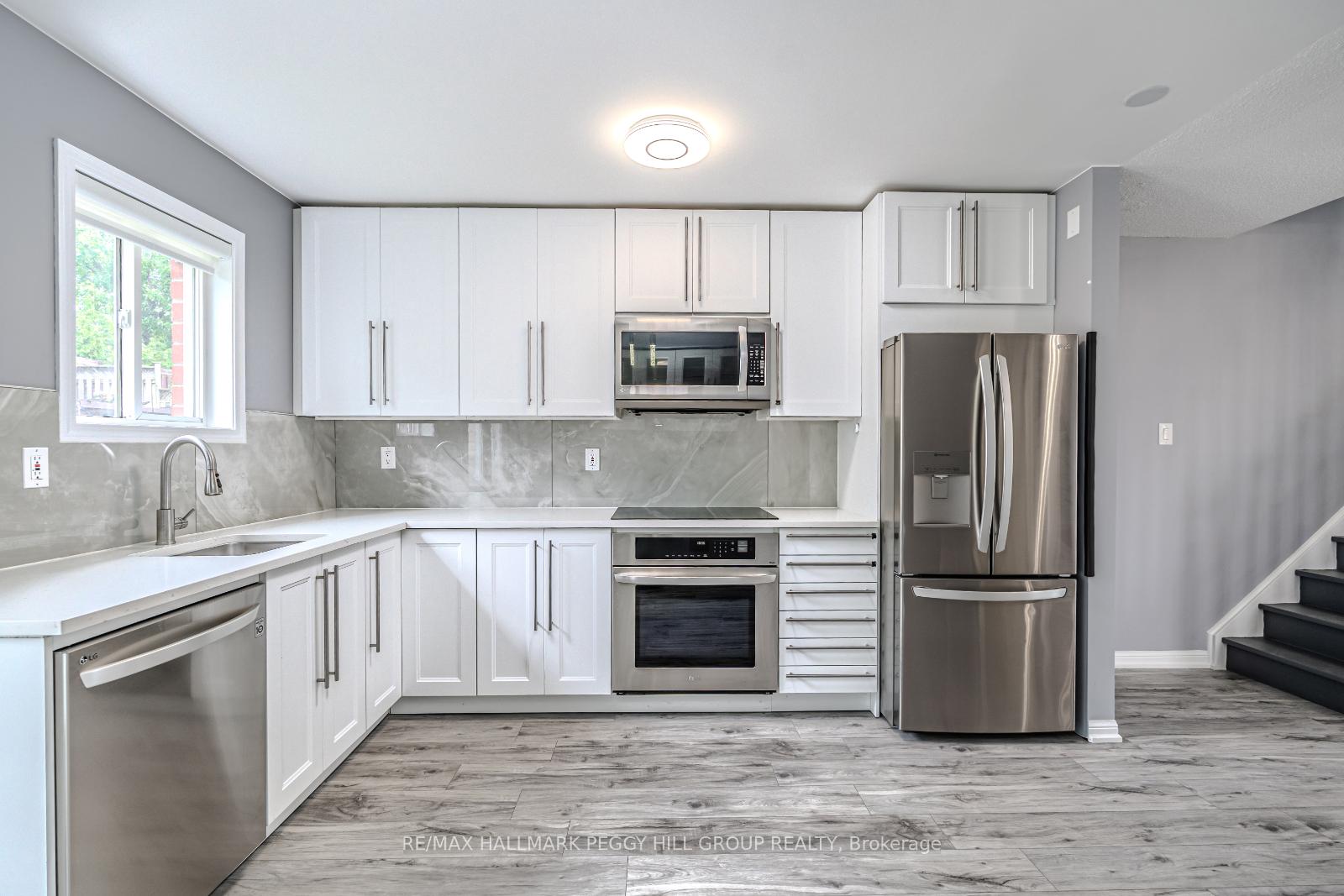 Photo 2 of 367 Ferndale Drive S, Barrie, Ardagh — HOMEH